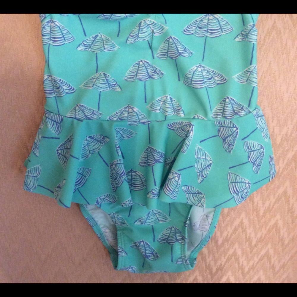 Old Navy swimsuit - Picture 2 of 4
